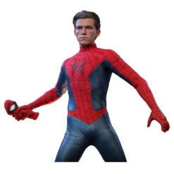 Outlet Toy Store 12 Spider-Man: No Way Home: Hot Toys 1/6 Scale Deluxe Action Figure: Spider-Man (New Suit)